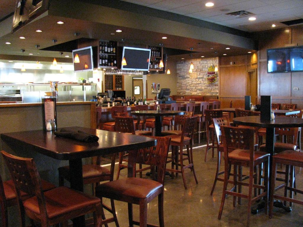 Country & By Radisson, Minneapolis West, Mn Hotel