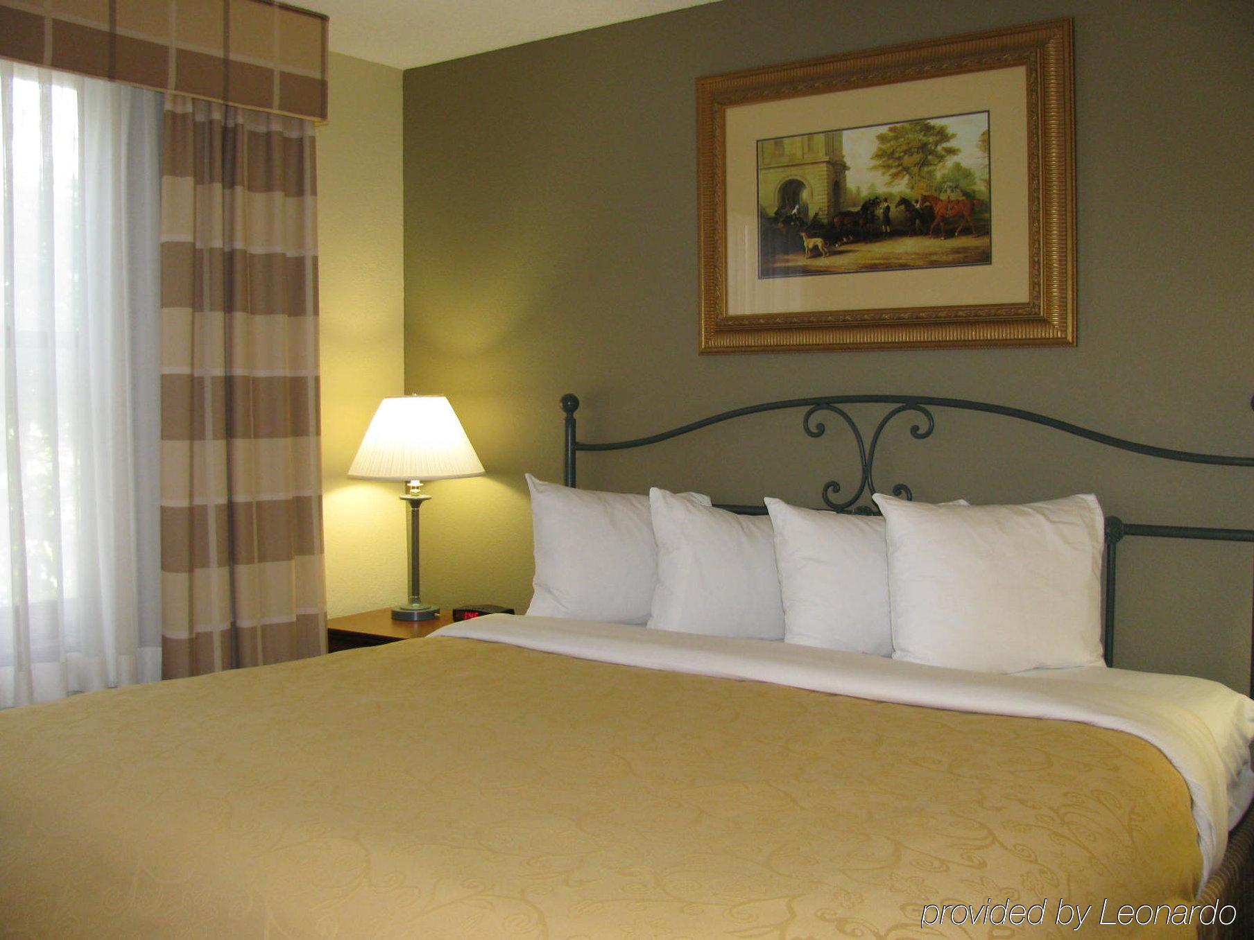 Country & By Radisson, Minneapolis West, Mn 3* Plymouth